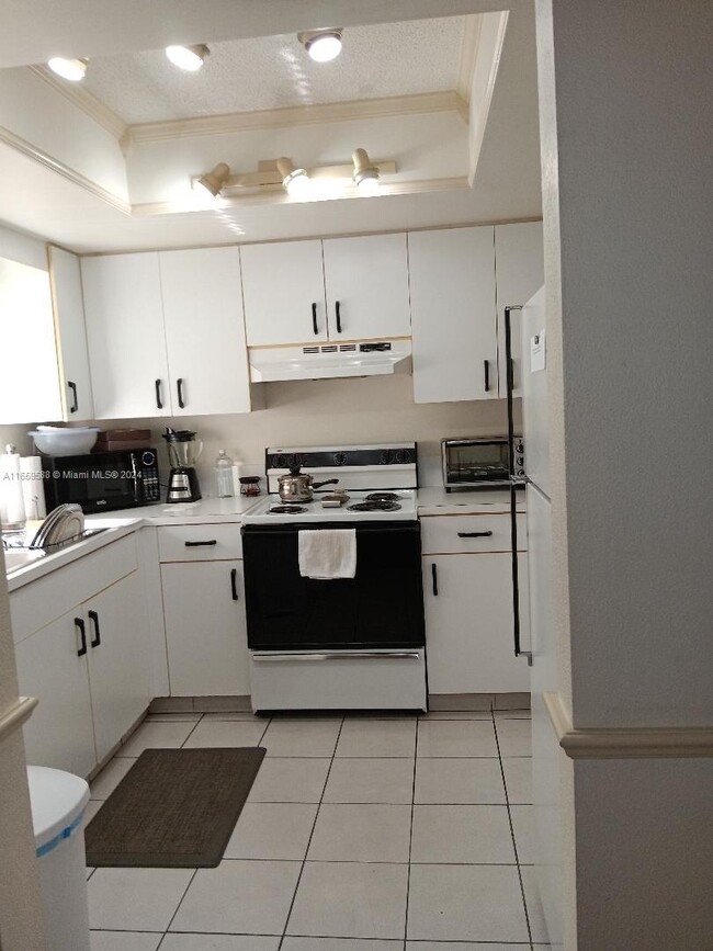 Photo - 11183 NW 7th St Unidad 202-20 Rental