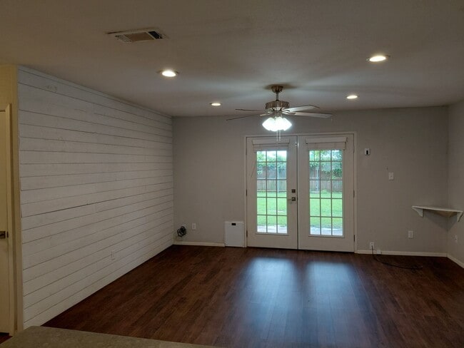 Photo - Adorable 3/2 with Garage Parking + Large backyard and gazebo!!