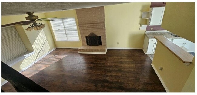 Building Photo - 5002 Ripple Creek Dr Rental