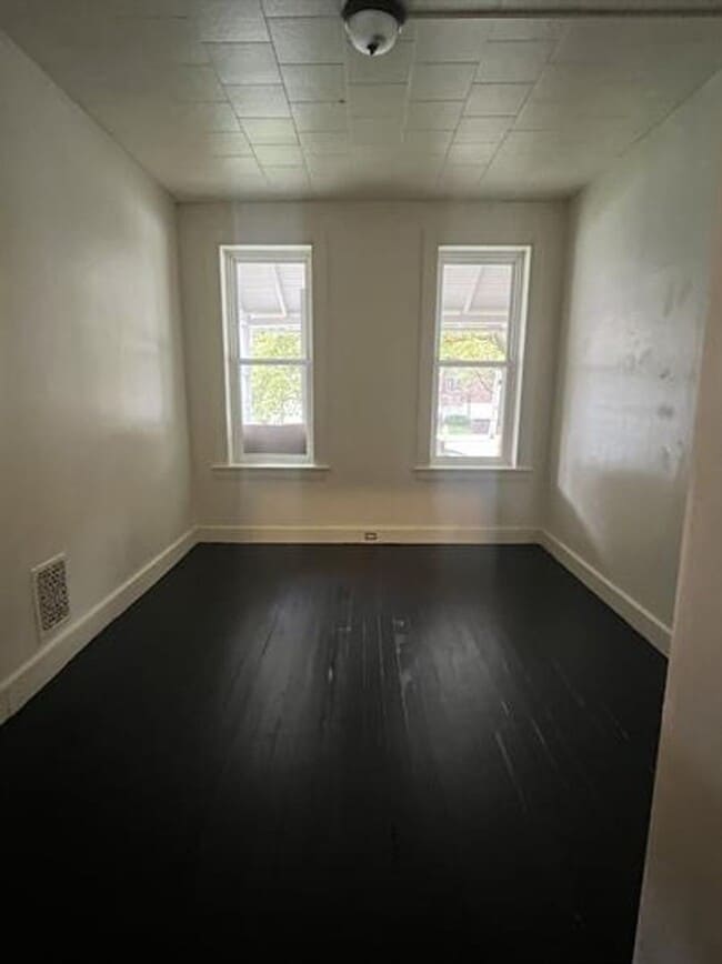Photo - 747 Linden Ave Unit 1st Floor