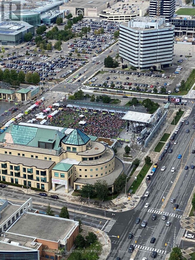 Photo - 3900 Confederation Pkwy Unité 5201