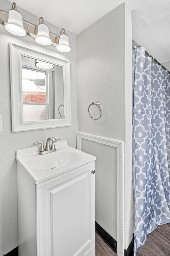 Photo - 1740 Arlington Ave Unit #2