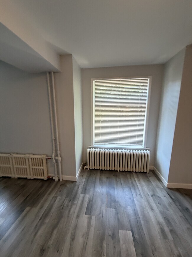 Photo - 490 Gilmour St