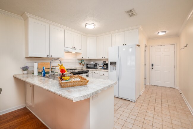 Photo - 1064 N Montgomery St Unit Blue Diamond