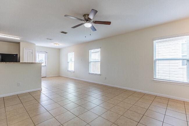 Photo - 12315 Fish Hook