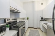 2 BR, 1 BA - Kitchen