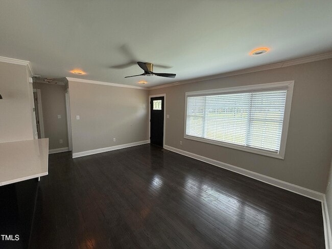 Photo - 215 Walnut St