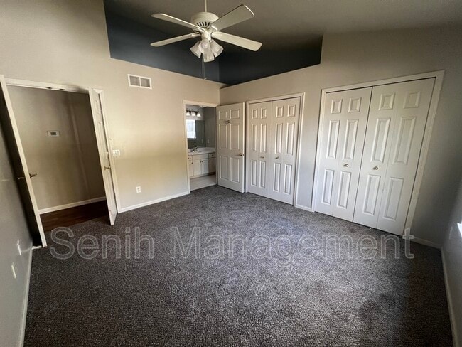 Photo - 315 Victorian Ln