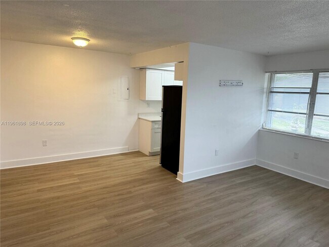 Photo - 31 NW 163rd St Unidad 39