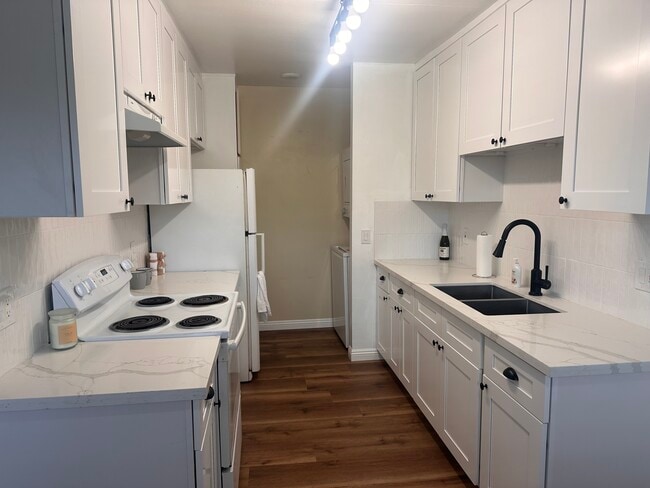 3424 Pueblo Ave Unidad 8
