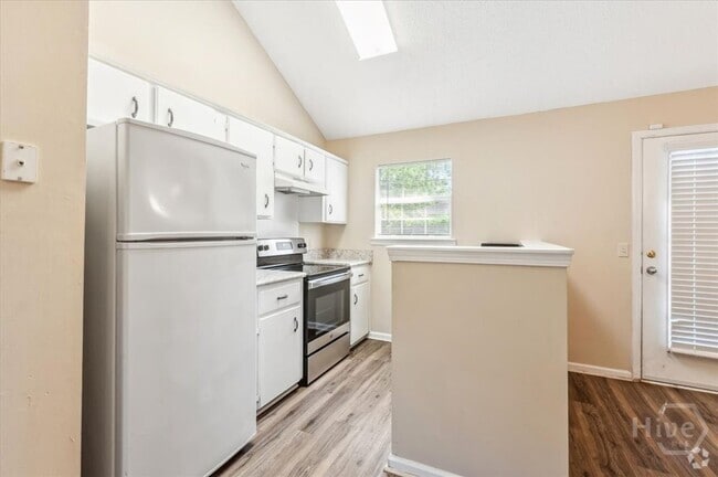 Building Photo - 7206 Albert St Rental