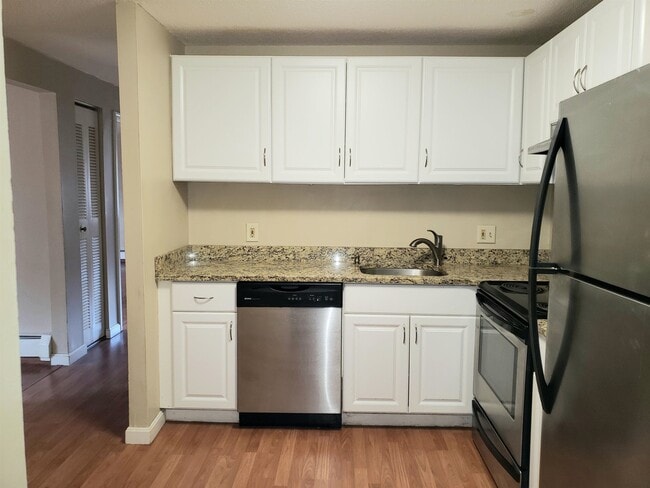 Photo - 130 English Village Rd Unit 302