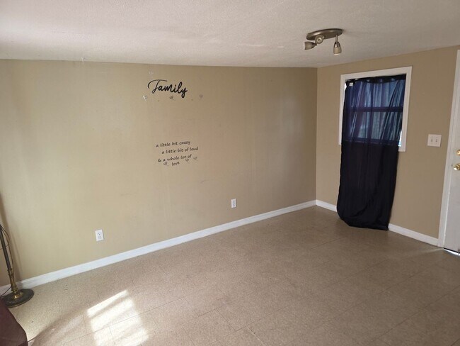 Photo - 1 Bed 1 Bath Near Downtown Unit 1304 1/2