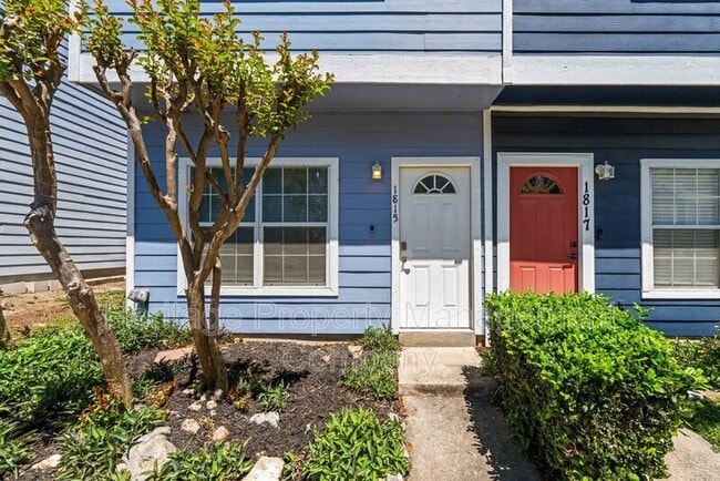 Photo - 1815 Gary's Park St