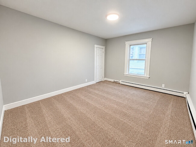 157 Adelaide St Unit 2
