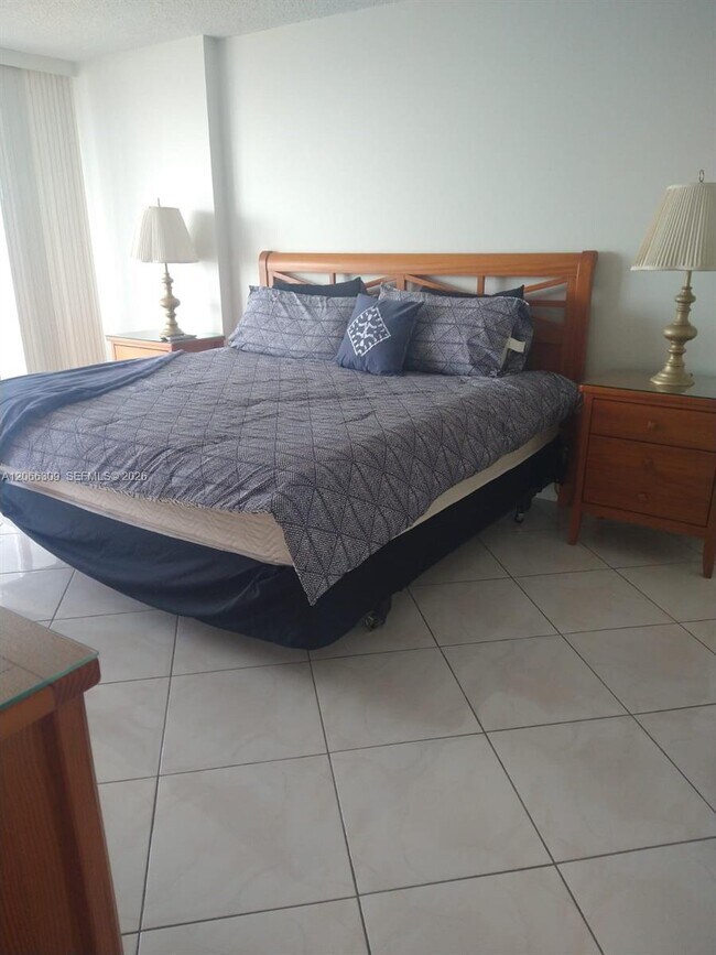 9341 Collins Ave Unit 303