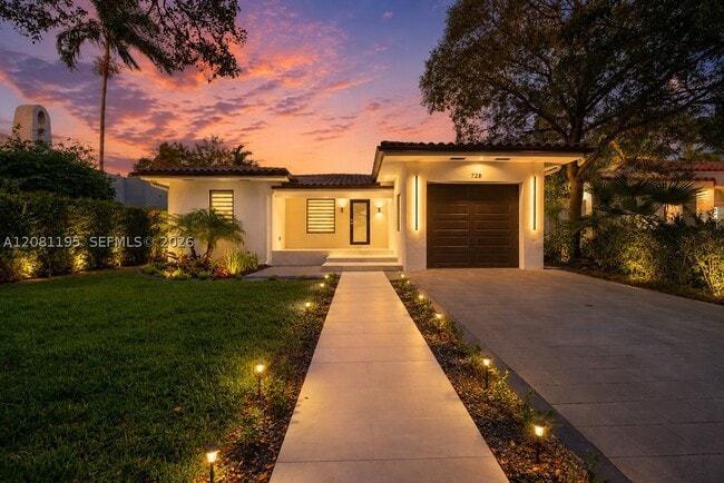 Building Photo - 728 Majorca Ave
