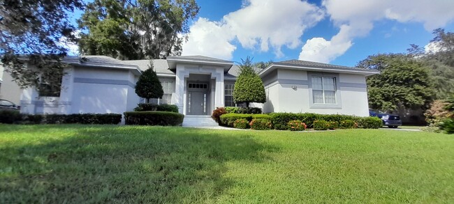 main front - 2182 Longleaf Cir House