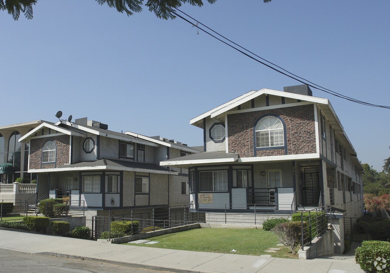 Photo - 361-363 S Arroyo Dr