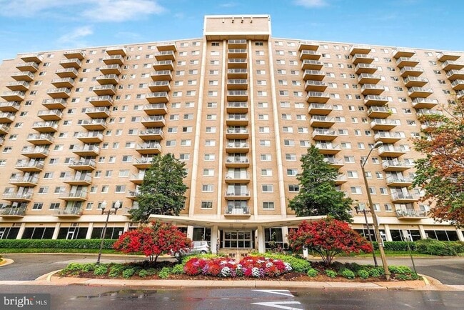 Photo - 1225 Martha Custis Dr Apartment Unit 1417