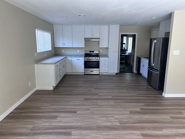 Photo - 1557 Southwood Dr