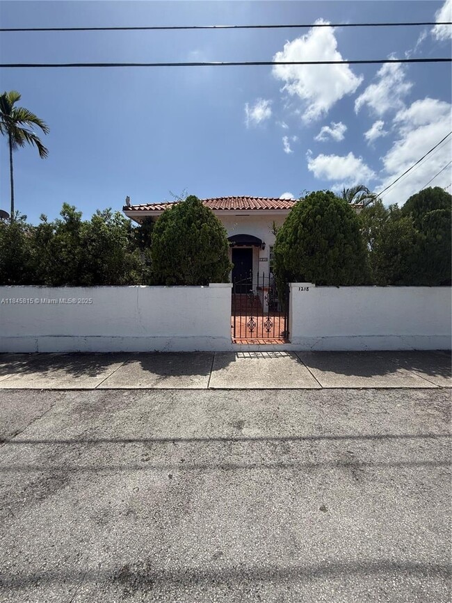Photo - 1218 SW 11th Ave
