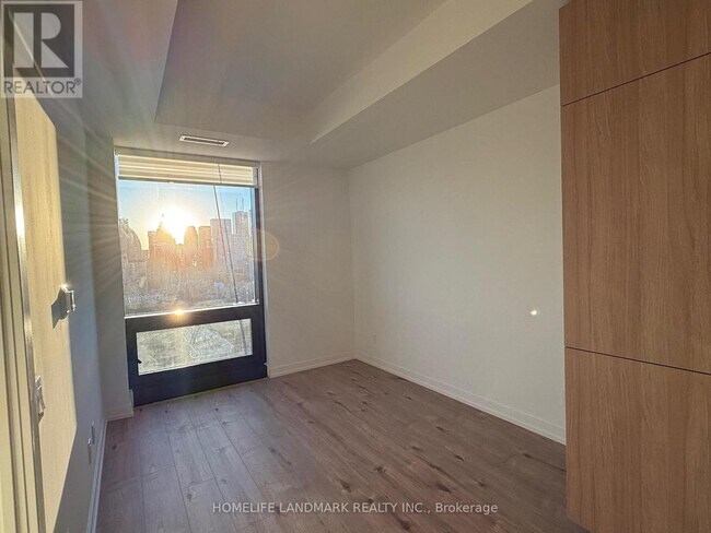 Photo - 35 Parliament St Unit 2906