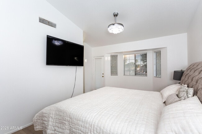 Photo - 11015 W Laurelwood Ln