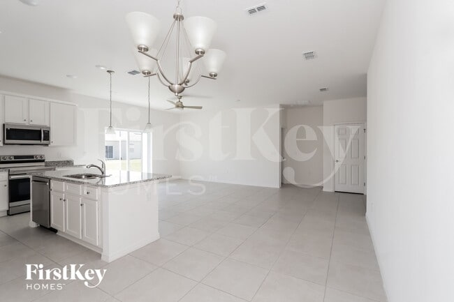 Photo - 519 Crown Rose Dr