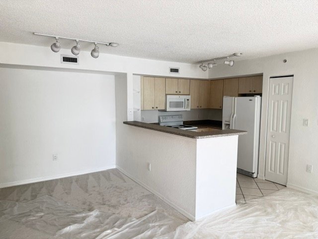 Building Photo - 1801 N Flagler Dr