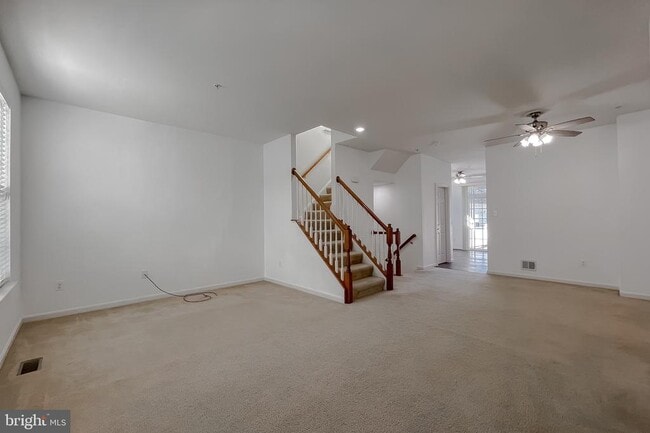 Photo - 43625 Marguerite Street