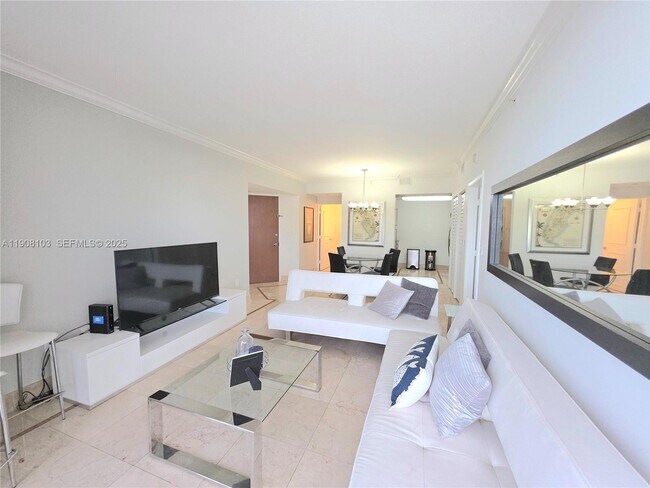 Building Photo - 6365 Collins Ave Unit 1511