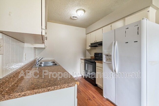 Photo - 2217 W Alpine Cir
