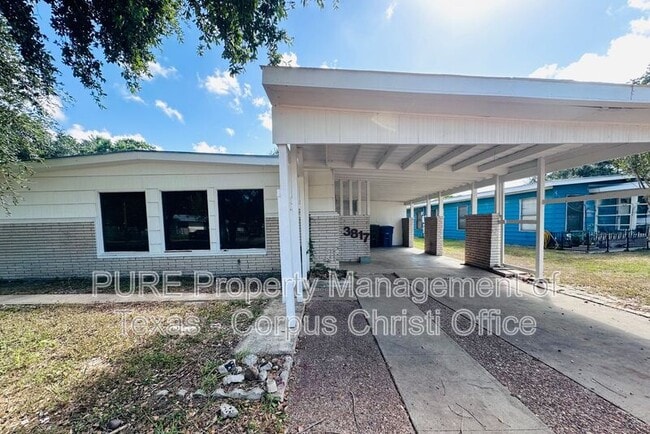 Photo - 3817 Lamont St