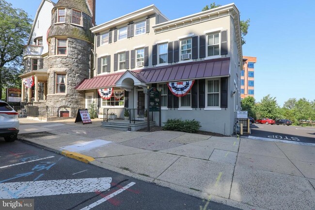 Photo - 114 N Main St Apartment Unit 2A
