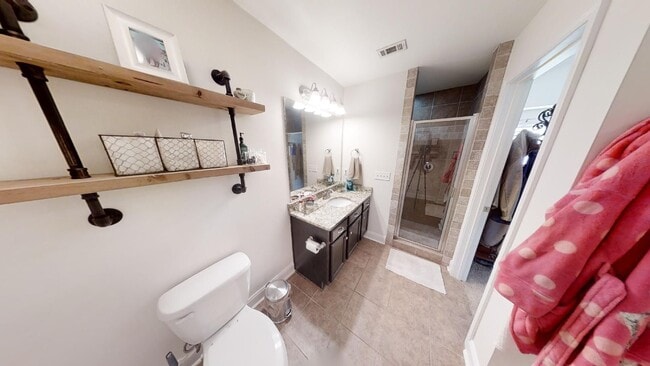 Photo - Precious and well kept home in Lundy West