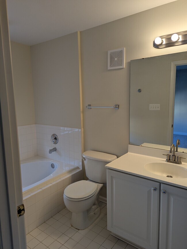 Photo - 2724 Manhattan Pl