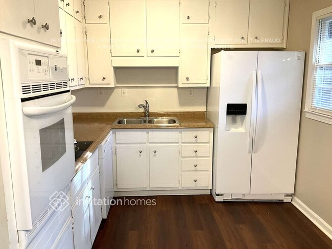 Photo - 2595 Pamela Dr SW