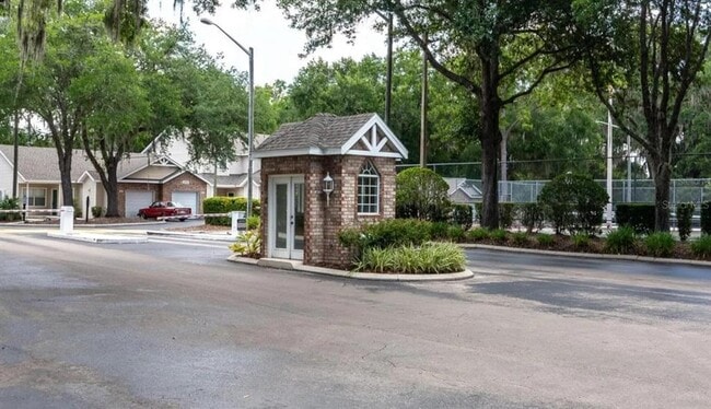 Photo - 4700 SW Archer Rd Unit M-90