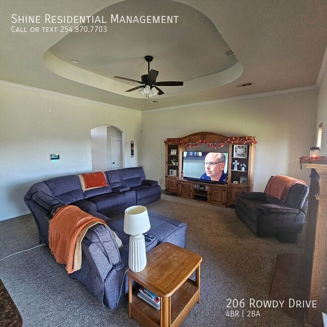 Photo - 206 Rowdy Dr