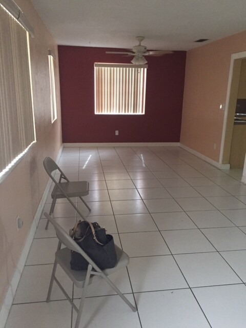 Photo - 825 W 34th St