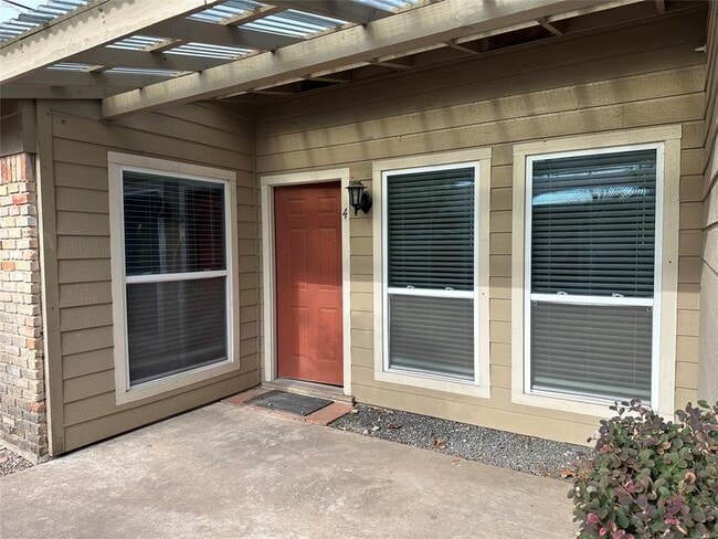 Building Photo - 3416 Willowrun Dr