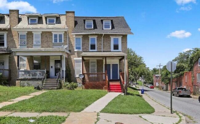 Front Entrance - 2500 Keyworth Ave