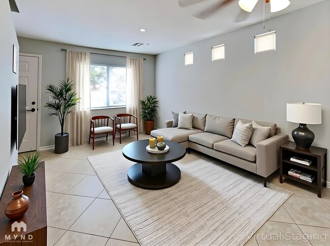 Photo - 2157 Clancy St