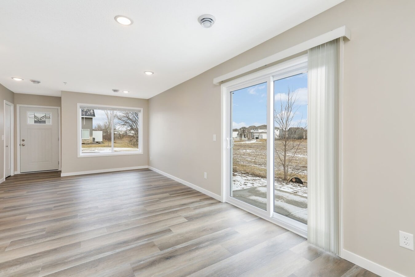 Photo - Like New Townhome for RENT 3bd 3ba 2car garage