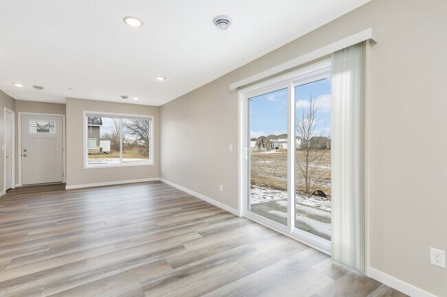New Construction for RENT 3bd 3ba 2 car at... - New Construction for RENT 3bd 3ba 2 car at... Townhome