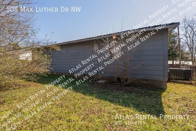 508 Max Luther Dr NW