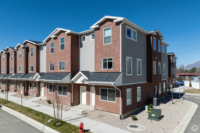 Villas at the Pointe