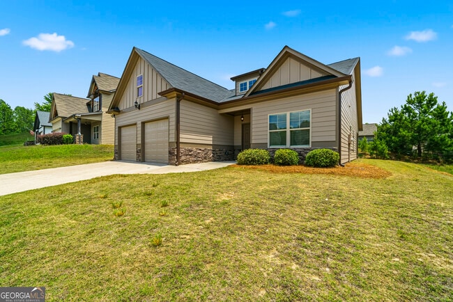 Photo - 54 Holsteiner Ln