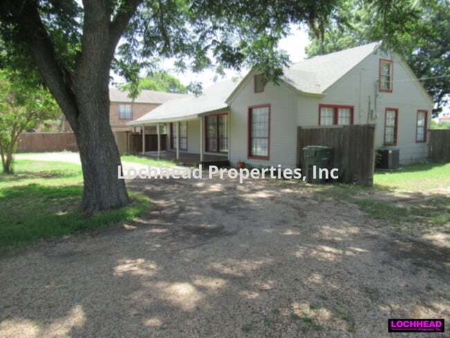 Building Photo - Must See!!!! Beautiful Home in Garland!!!!